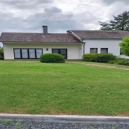 Welcoming With Large Garden, Cleaning Included Porcheresse (Belgium Luxembourg)
